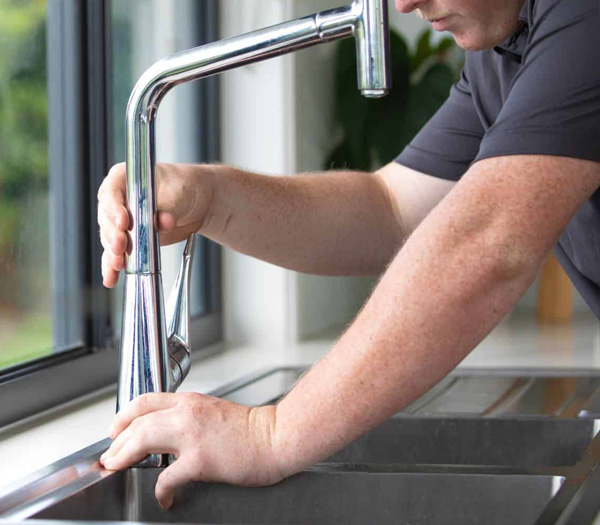 Leaking Tap Repair And Replacement Service