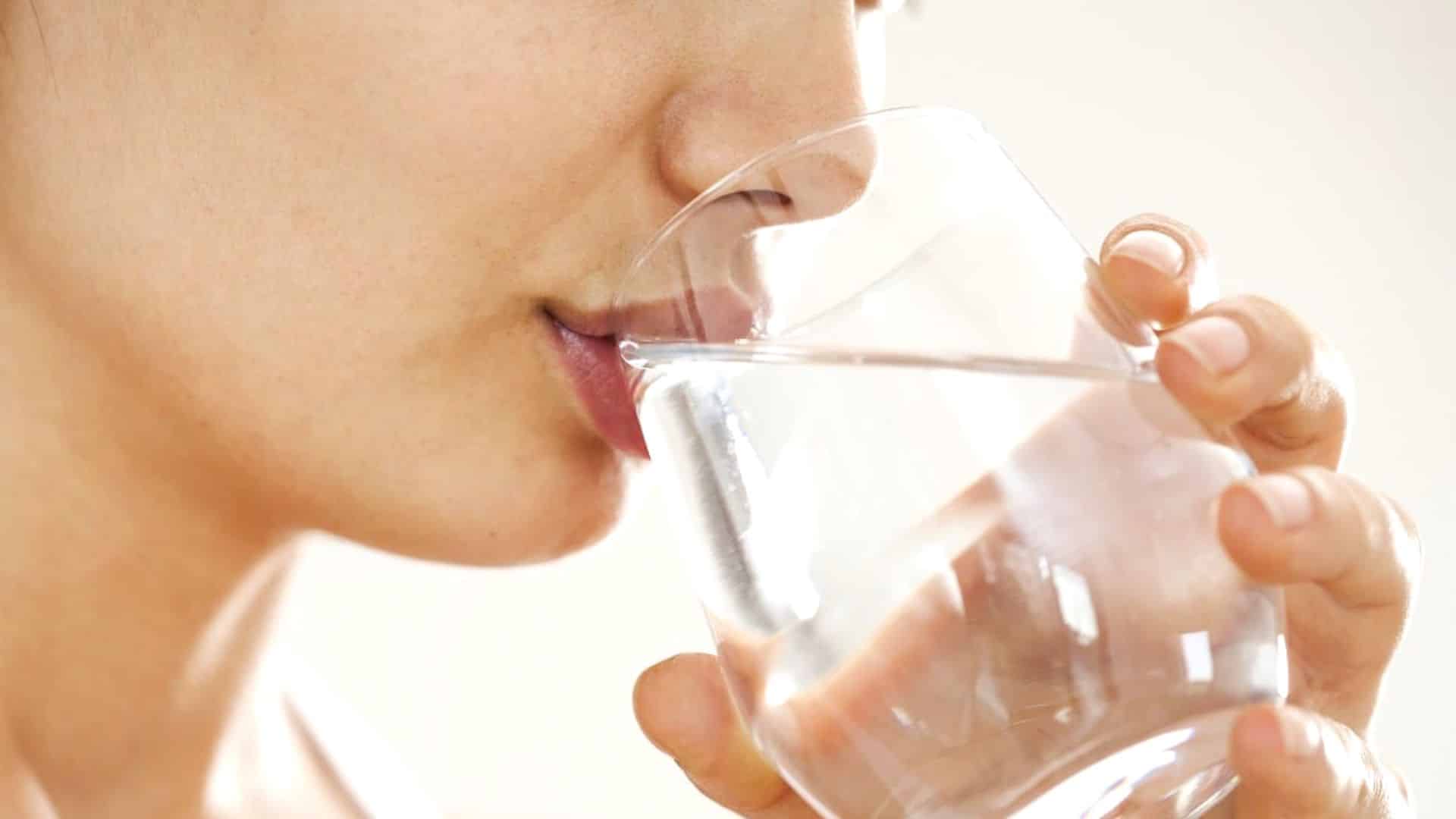 https://refinedplumbingsunshinecoast.com.au/wp-content/uploads/person-drinking-glass-of-water.jpg